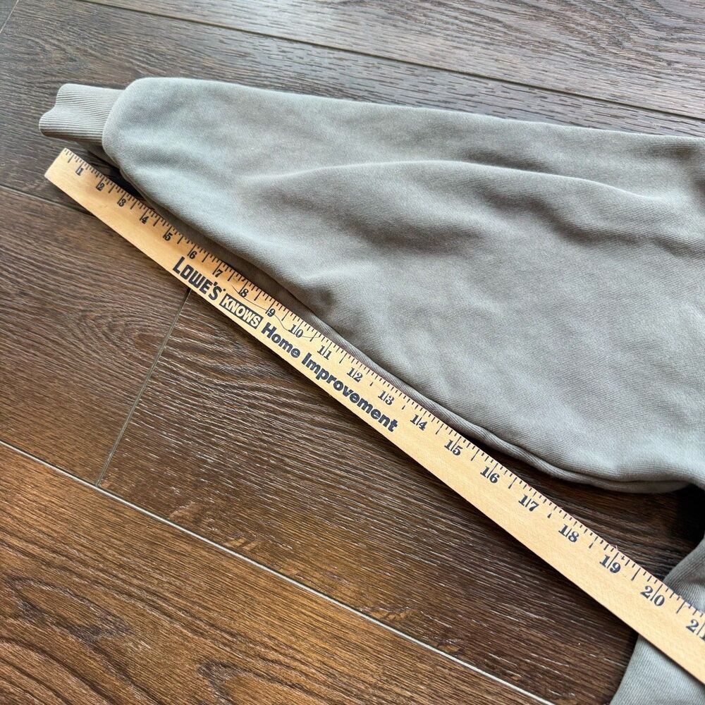 Post Malone F-1 Trillion U.S. Tour Hoodie Cropped Distressed Gray Size Small - Picture 9 of 9